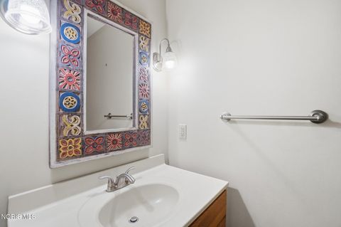 Tiny photo for 941 Melrose Street, Bowling Green, OH 43402 (MLS # 10007795)