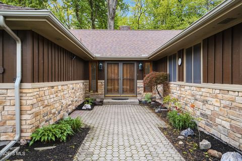 Tiny photo for 941 Melrose Street, Bowling Green, OH 43402 (MLS # 10007795)
