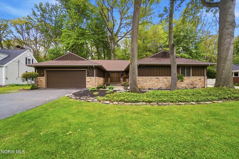 Tiny photo for 941 Melrose Street, Bowling Green, OH 43402 (MLS # 10007795)
