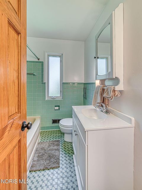 Tiny photo for 6542 Country Place, Sylvania, OH 43560 (MLS # 10007279)