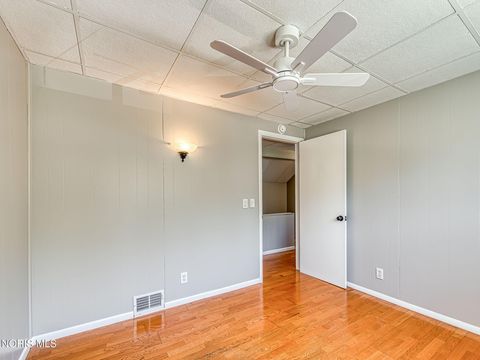 Tiny photo for 6542 Country Place, Sylvania, OH 43560 (MLS # 10007279)