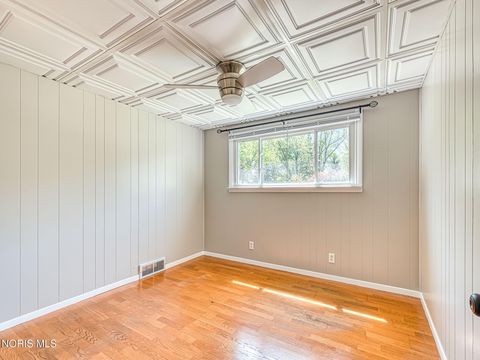 Tiny photo for 6542 Country Place, Sylvania, OH 43560 (MLS # 10007279)