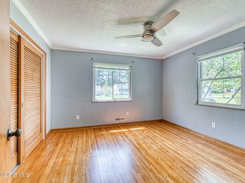 Tiny photo for 6542 Country Place, Sylvania, OH 43560 (MLS # 10007279)