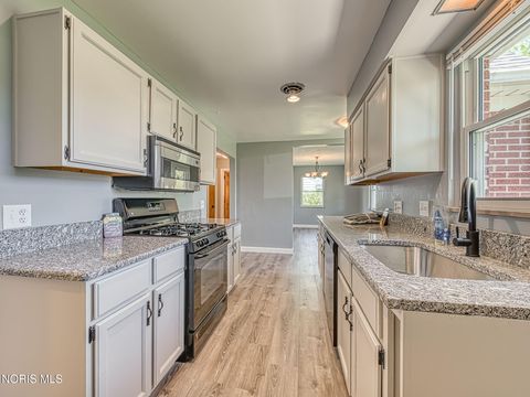 Tiny photo for 6542 Country Place, Sylvania, OH 43560 (MLS # 10007279)