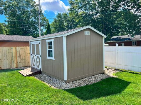 Tiny photo for 943 Breezewood Court, Findlay, OH 45840 (MLS # 10010591)