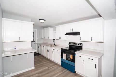 Tiny photo for 919 Holgate Avenue, Defiance, OH 43512 (MLS # 10007001)