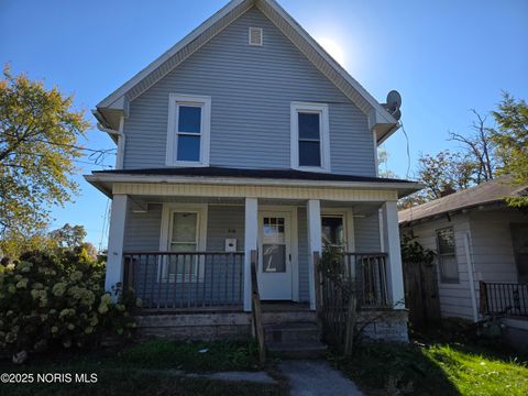 Photo of 916 Saint John Ave Avenue, Toledo, OH 43608 (MLS # 10001504)