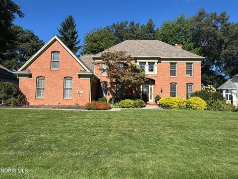 Homes For Sale - 8900 Oak Valley Road<br/> Holland, OH 43528