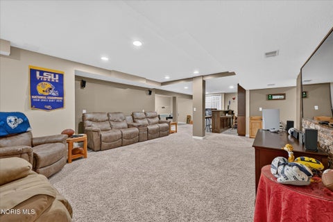 Tiny photo for 8900 Oak Valley Road, Holland, OH 43528 (MLS # 10013928)