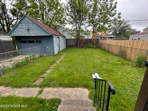 Tiny photo for 1718 Giant Street, Toledo, OH 43613 (MLS # 10003602)