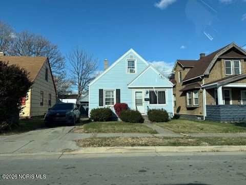 Tiny photo for 1718 Giant Street, Toledo, OH 43613 (MLS # 10003602)