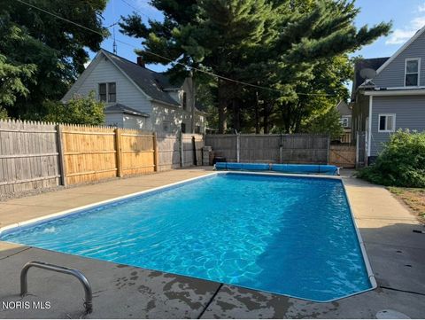 Tiny photo for 208 Cass Street, Swanton, OH 43558 (MLS # 10006850)