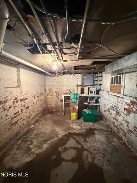 Tiny photo for 561 Yondota Street, Toledo, OH 43605 (MLS # 10005961)