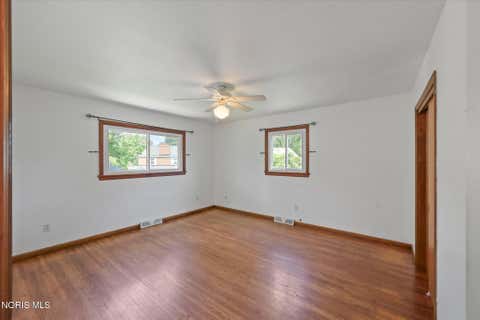 Tiny photo for 4538 Satinwood Court, Toledo, OH 43623 (MLS # 10011298)