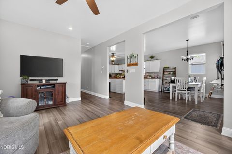 Tiny photo for 1624 Payne Avenue, Findlay, OH 45840 (MLS # 10006957)