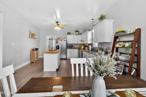 Tiny photo for 1624 Payne Avenue, Findlay, OH 45840 (MLS # 10006957)