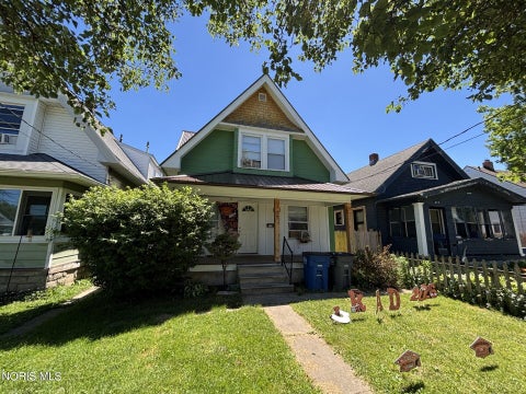 Tiny photo for 515 Howland Avenue, Toledo, OH 43605 (MLS # 10009083)