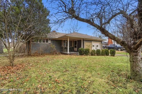 Tiny photo for 28536 Mccarty Drive, Perrysburg, OH 43551 (MLS # 10002455)
