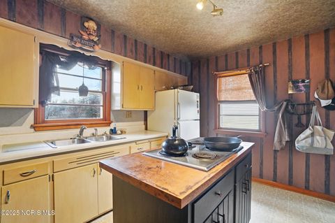 Tiny photo for 28536 Mccarty Drive, Perrysburg, OH 43551 (MLS # 10002455)