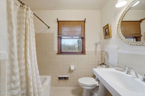 Tiny photo for 28536 Mccarty Drive, Perrysburg, OH 43551 (MLS # 10002455)