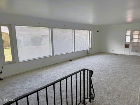 Tiny photo for 1402 Juliet Drive, Toledo, OH 43614 (MLS # 10011148)