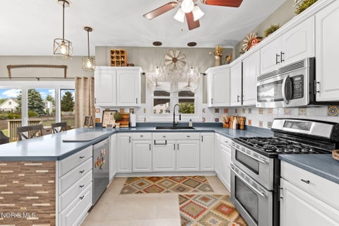 Tiny photo for 26311 Laurel Lane, Perrysburg, OH 43551 (MLS # 10010537)