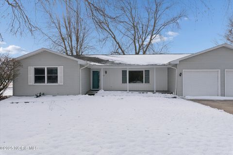 Tiny photo for 840 Pine Street, Wauseon, OH 43567 (MLS # 10001960)
