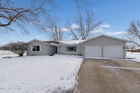 Tiny photo for 840 Pine Street, Wauseon, OH 43567 (MLS # 10001960)