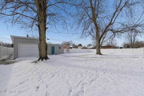 Tiny photo for 840 Pine Street, Wauseon, OH 43567 (MLS # 10001960)