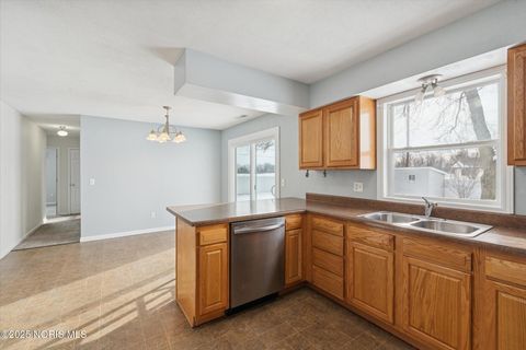 Tiny photo for 840 Pine Street, Wauseon, OH 43567 (MLS # 10001960)