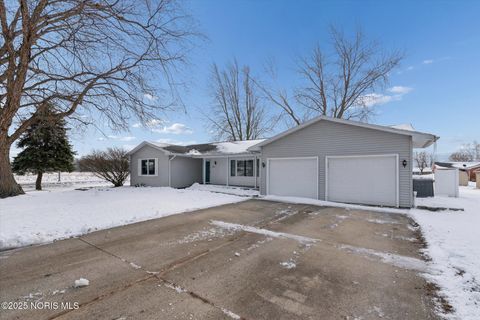 Tiny photo for 840 Pine Street, Wauseon, OH 43567 (MLS # 10001960)