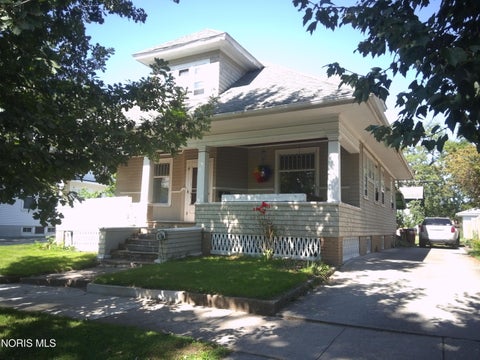 Photo of 630 Washington Avenue, Defiance, OH 43512 (MLS # 10012796)