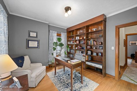 Tiny photo for 2513 Portsmouth Avenue, Toledo, OH 43613 (MLS # 10002083)