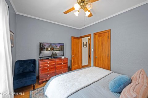 Tiny photo for 2513 Portsmouth Avenue, Toledo, OH 43613 (MLS # 10002083)