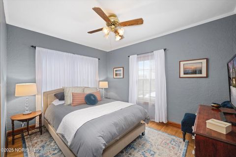 Tiny photo for 2513 Portsmouth Avenue, Toledo, OH 43613 (MLS # 10002083)