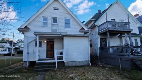 Tiny photo for 1038 Pinewood Avenue, Toledo, OH 43607 (MLS # 10003305)