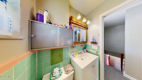 Tiny photo for 1421 N Ravine Parkway, Toledo, OH 43605 (MLS # 10009311)
