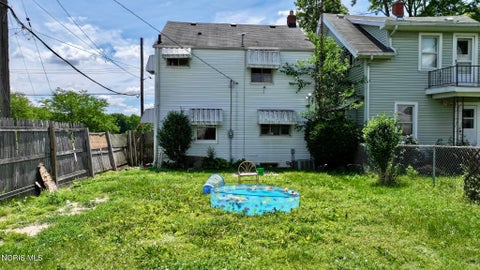Tiny photo for 1421 N Ravine Parkway, Toledo, OH 43605 (MLS # 10009311)