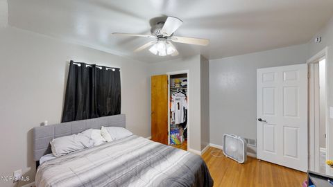 Tiny photo for 1421 N Ravine Parkway, Toledo, OH 43605 (MLS # 10009311)