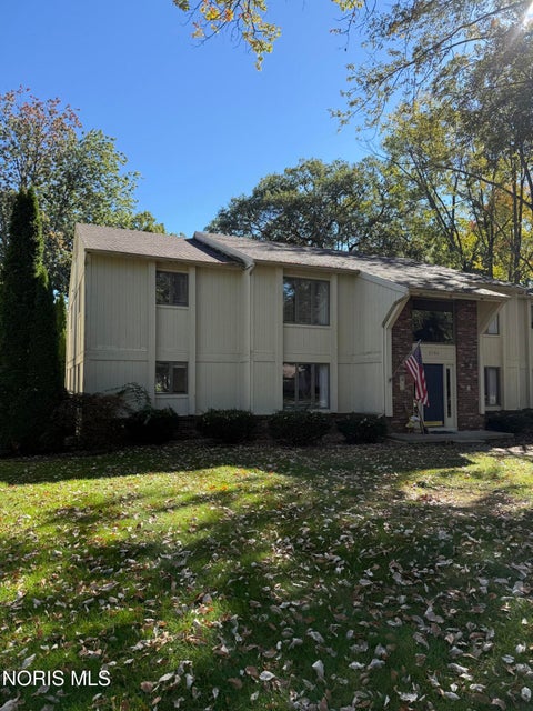 Tiny photo for 2704 Westcastle Drive #Unit 1, Toledo, OH 43615 (MLS # 10014327)