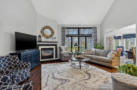 Tiny photo for 38 Walnut Creek Drive, Holland, OH 43528 (MLS # 10001692)