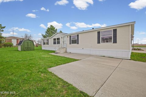 1360 Delwood Avenue Findlay OH 45840