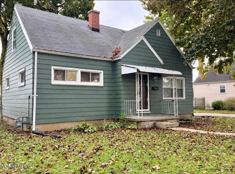 Photo of 233 Midvale Avenue, Toledo, OH 43605 (MLS # 10014748)