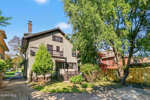 Tiny photo for 2720 Scottwood Avenue, Toledo, OH 43610 (MLS # 10014484)