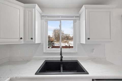 Tiny photo for 4680 Ventura Drive, Toledo, OH 43615 (MLS # 10003404)