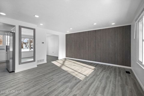 Tiny photo for 4680 Ventura Drive, Toledo, OH 43615 (MLS # 10003404)