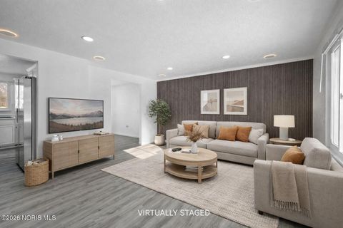 Tiny photo for 4680 Ventura Drive, Toledo, OH 43615 (MLS # 10003404)