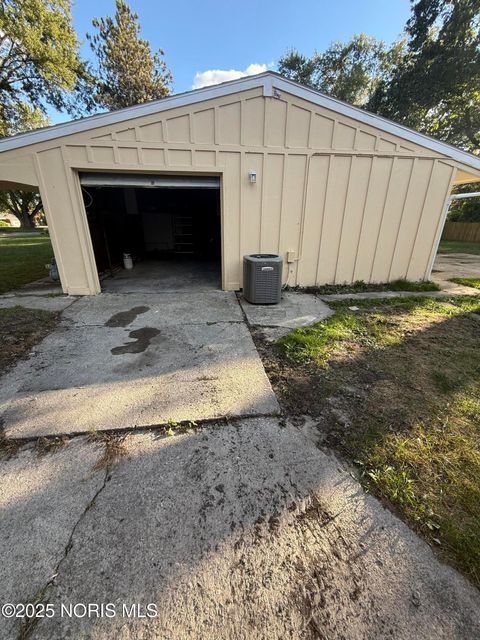 Tiny photo for 3333 E Lincolnshire Boulevard, Toledo, OH 43606 (MLS # 10000171)