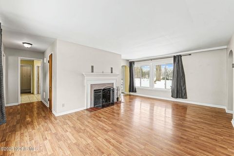 Tiny photo for 324 W Mcpherson Avenue, Findlay, OH 45840 (MLS # 10003809)