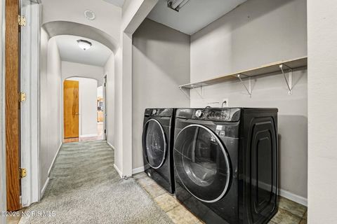 Tiny photo for 324 W Mcpherson Avenue, Findlay, OH 45840 (MLS # 10003809)